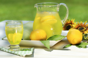 healthy lemonade